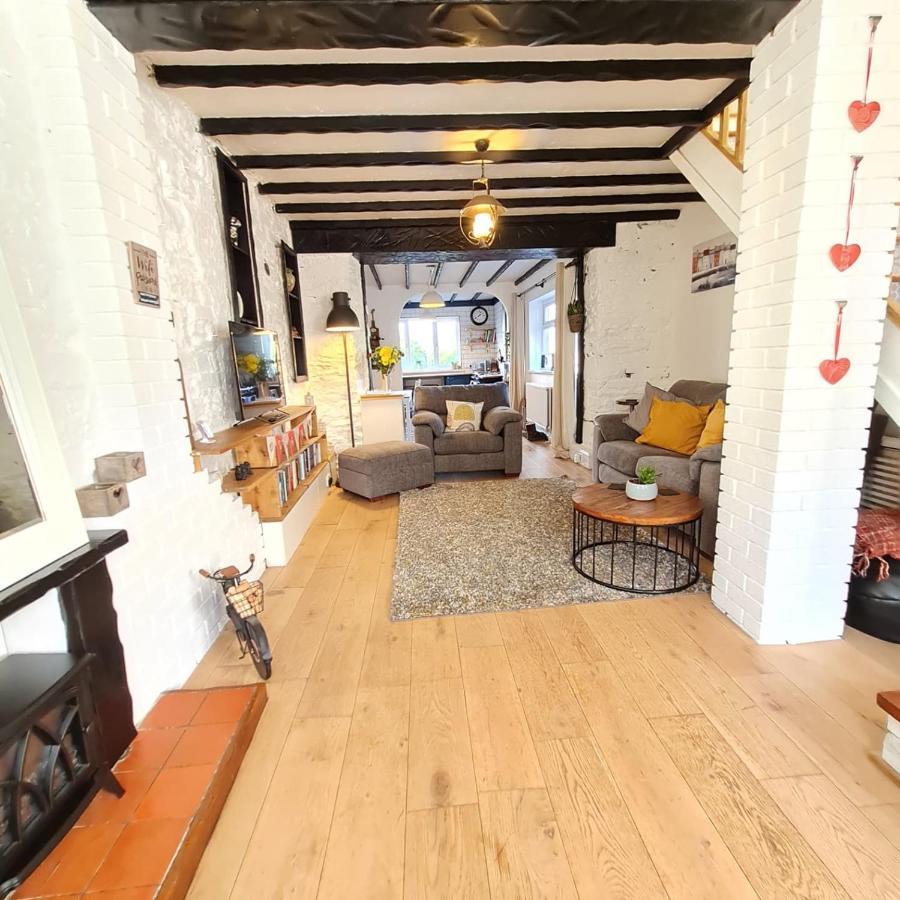 Old Road Cottage Pet Friendly Outdoors Beaches Neath Bagian luar foto